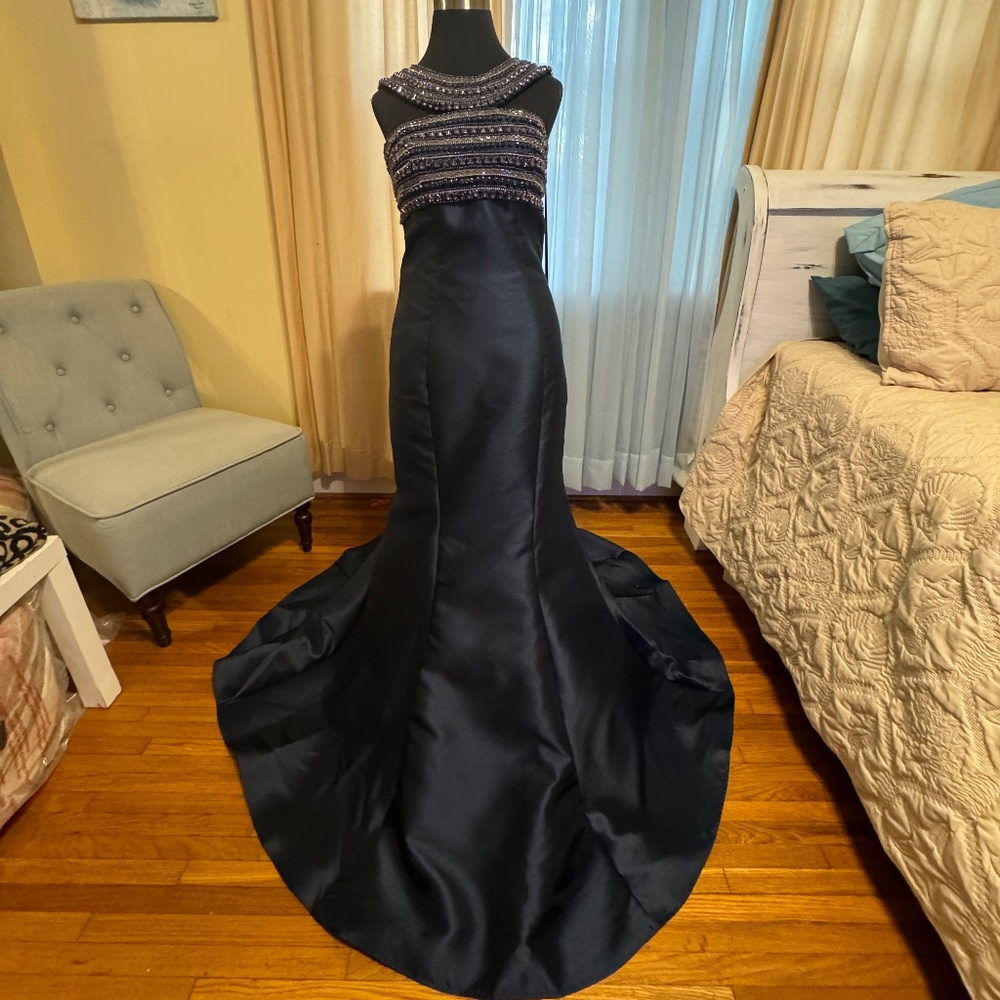Stella Couture Beaded Evening Dress -Navy -Size 8 NWT - Picture 3 of 9